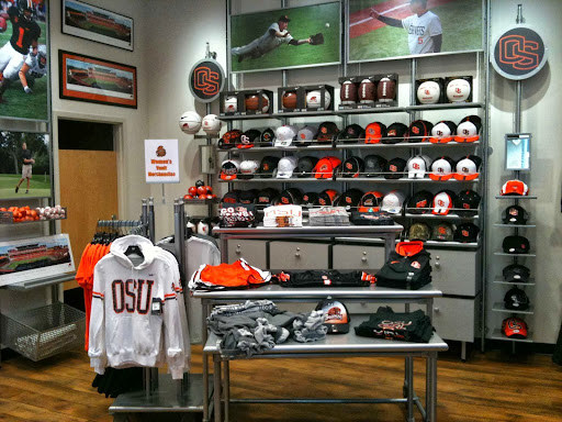 Sportswear Store «OSU Beaver Store», reviews and photos, 538 SW 6th Ave, Portland, OR 97204, USA