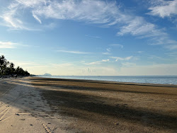 Phum Riang Beach'in fotoğrafı - rahatlamayı sevenler arasında popüler bir yer