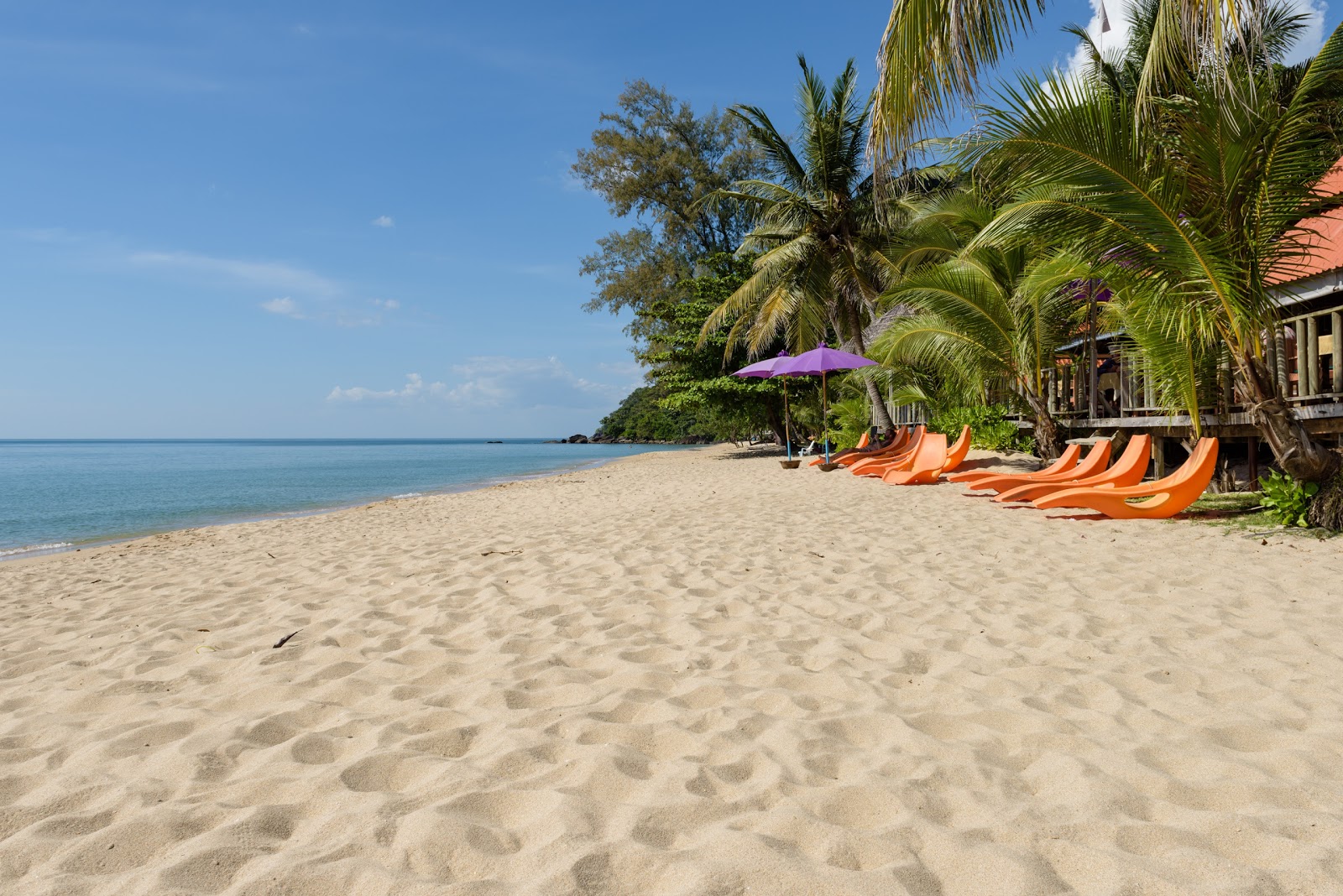 White Sand beach'in fotoğrafı ve yerleşim