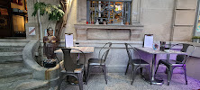 Atmosphère du Restaurant français Le 14 à Vallon-Pont-d'Arc - n°8