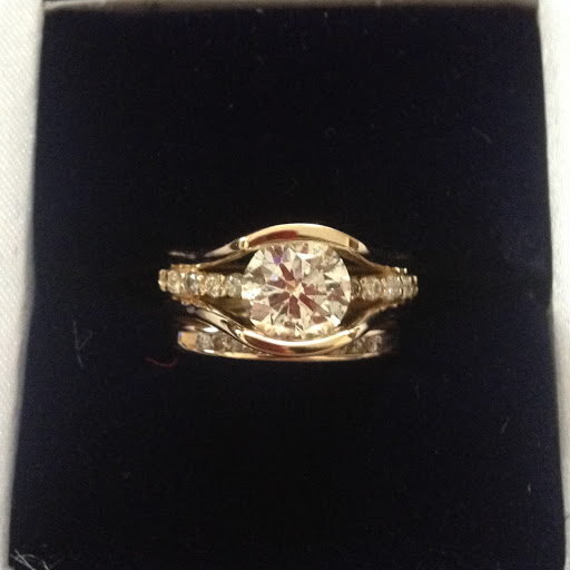 Jewelry Designer «Henderson & Co Jewelers Inc», reviews and photos, 5255 Simpson Ferry Rd, Mechanicsburg, PA 17050, USA