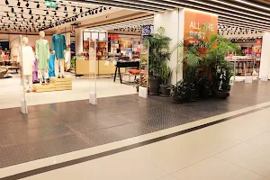 Safa Gold Mall image