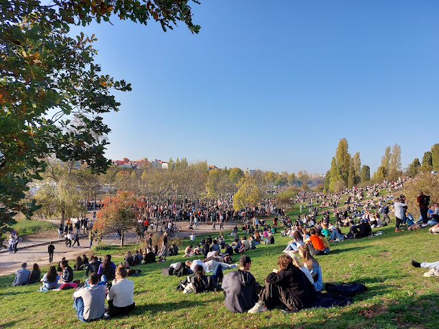 Sonntagskaraoke am Mauerpark by null
