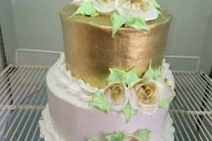 Lorena pantry Cakes image
