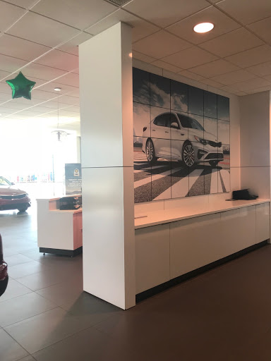 Kia Dealer «Monroeville Kia», reviews and photos, 3721 William Penn Hwy, Monroeville, PA 15146, USA
