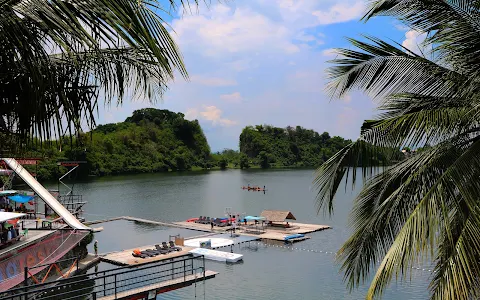 Laresio Lakeside Resort and Spa image