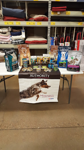 Pet Supply Store «PetSmart», reviews and photos, 160 Wadsworth Blvd, Lakewood, CO 80226, USA