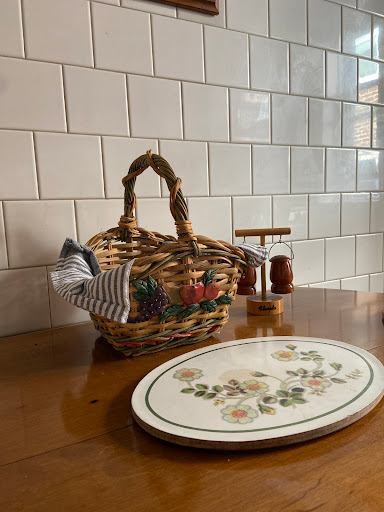 Thrift Store «Sisters Bargain Cleanouts», reviews and photos, 251 Airport Rd, New Castle, DE 19720, USA