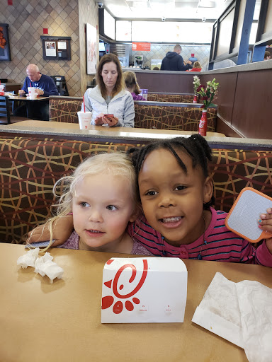 Fast Food Restaurant «Chick-fil-A», reviews and photos, 4040 William Penn Hwy, Monroeville, PA 15146, USA