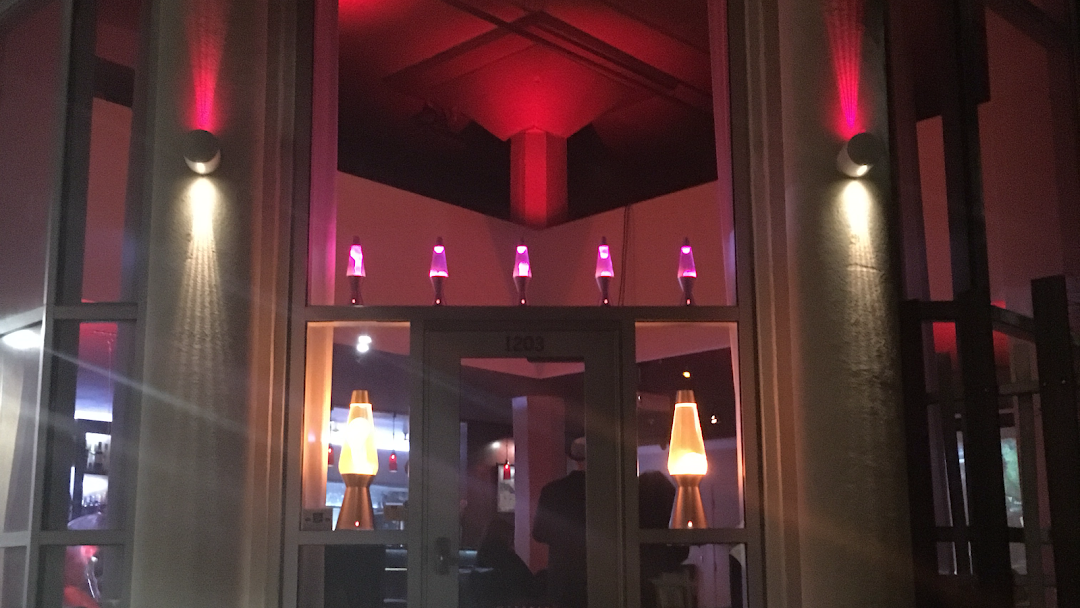 EBGB: The Underground Wine Bar