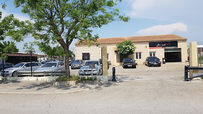 jim car auto à Camaret-sur-Aigues