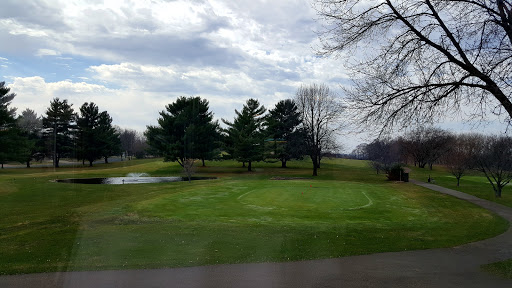 Golf Club «River Falls Golf Club», reviews and photos, 2120 E Division St, River Falls, WI 54022, USA