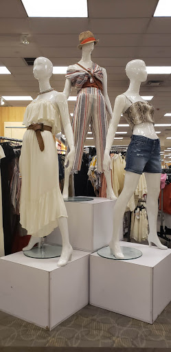 Department Store «Century 21 Department Store», reviews and photos, 61-35 Junction Blvd, Rego Park, NY 11374, USA