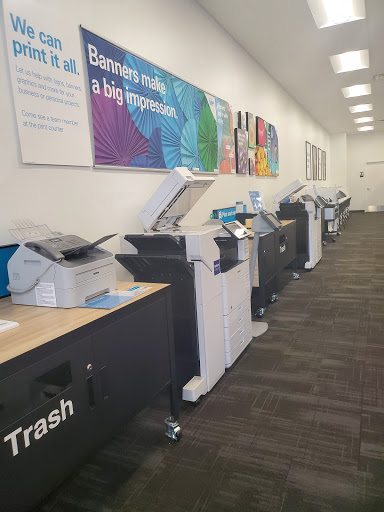 Print Shop «FedEx Office Print & Ship Center», reviews and photos, 3536 Spencer Hwy, Pasadena, TX 77504, USA