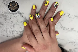 VIP Nails & Spa image