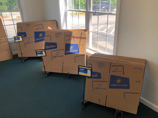 Self-Storage Facility «Life Storage», reviews and photos, 164 NH-125, Kingston, NH 03848, USA