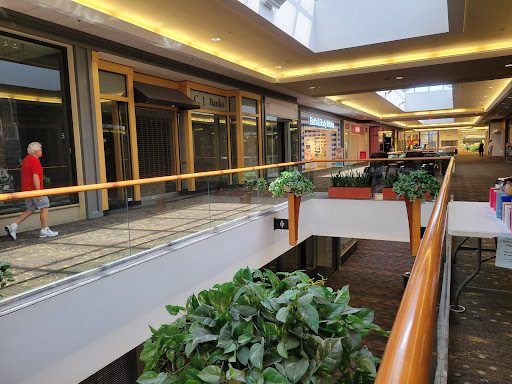 Shopping Mall «Valley West Mall», reviews and photos, 1551 Valley W Dr, West Des Moines, IA 50266, USA