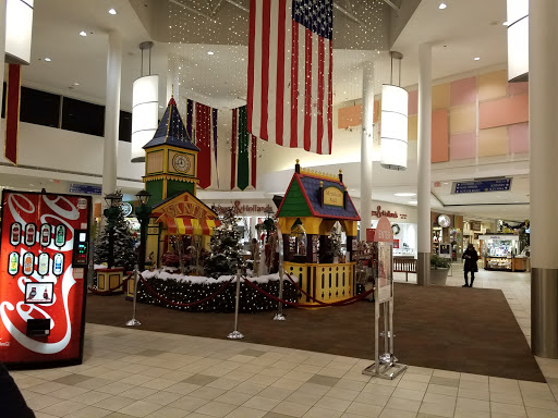 Shopping Mall «Meridian Mall», reviews and photos, 1982 W Grand River Ave, Okemos, MI 48864, USA