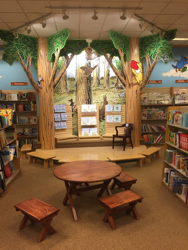 Book Store «Barnes & Noble Booksellers Maple Grove», reviews and photos, 8040 Wedgewood Ln N, Maple Grove, MN 55369, USA