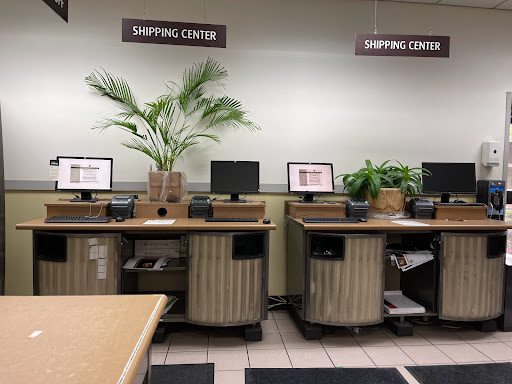 Shipping and Mailing Service «UPS Customer Center», reviews and photos, 4455 7th Ave S, Seattle, WA 98108, USA