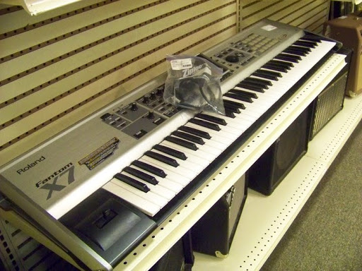 Pawn Shop «West Valley Pawn & Gold», reviews and photos, 611 N Dysart Rd, Avondale, AZ 85323, USA