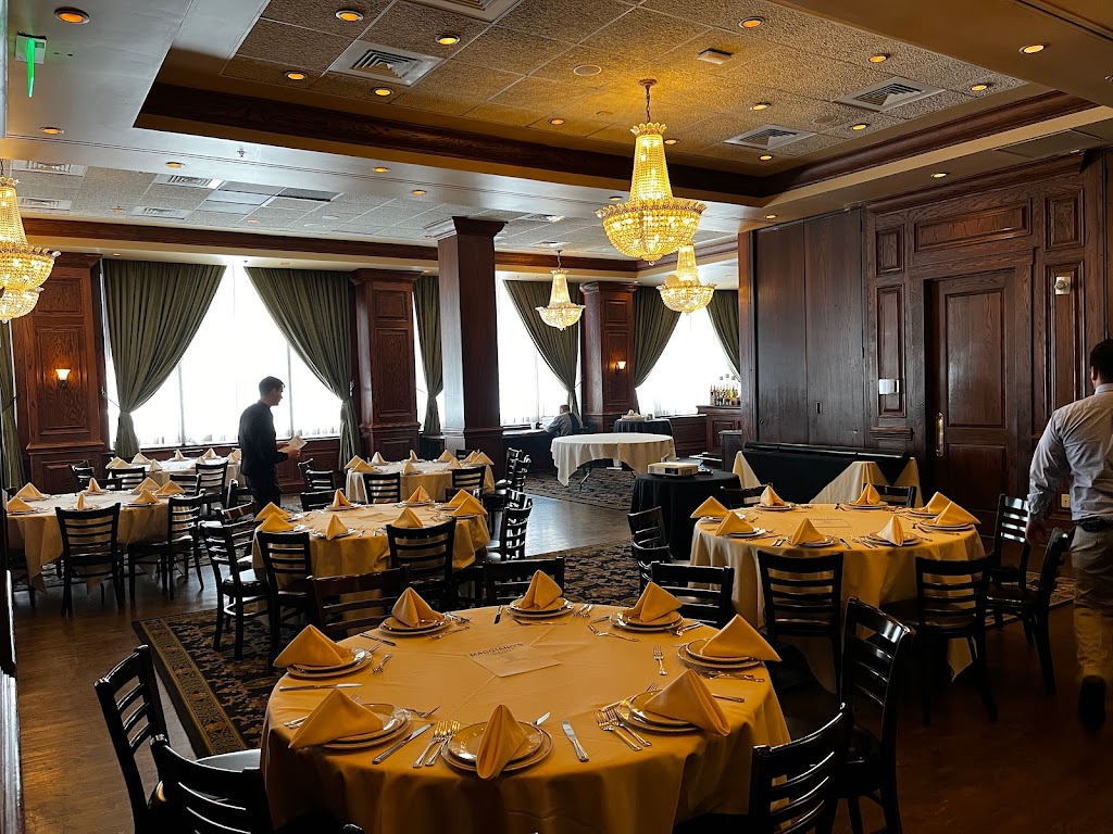 Maggiano's Little Italy 80202