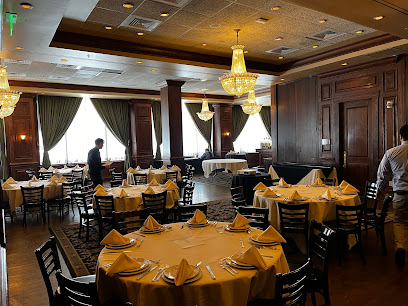 Maggiano,s Little Italy - Pavilions Mall, 500 16th St Mall Suite 150, Denver, CO 80202