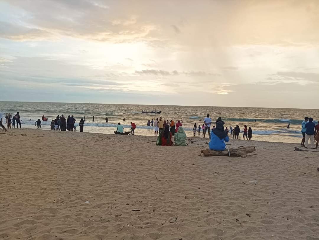 Φωτογραφία του Aniyal Beach με επίπεδο καθαριότητας εν μέρει καθαρό