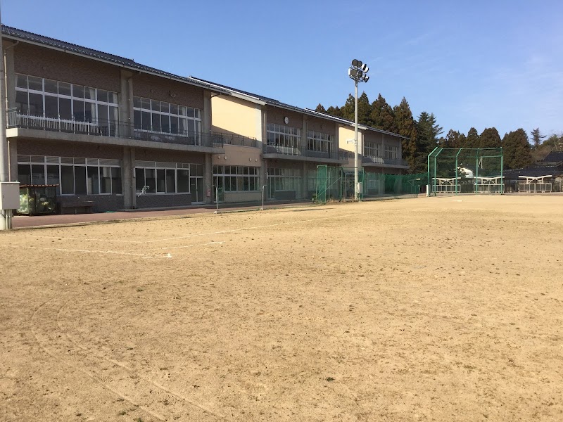 七尾市立朝日小学校