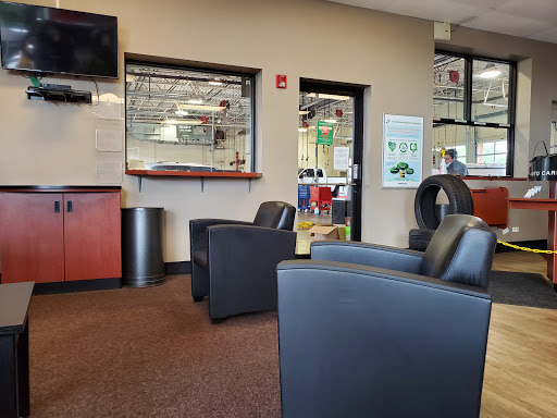 Tire Shop «Firestone Complete Auto Care», reviews and photos, 2888 E New York St, Aurora, IL 60502, USA