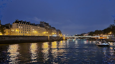 Pluskwa Poisson Katie à Paris