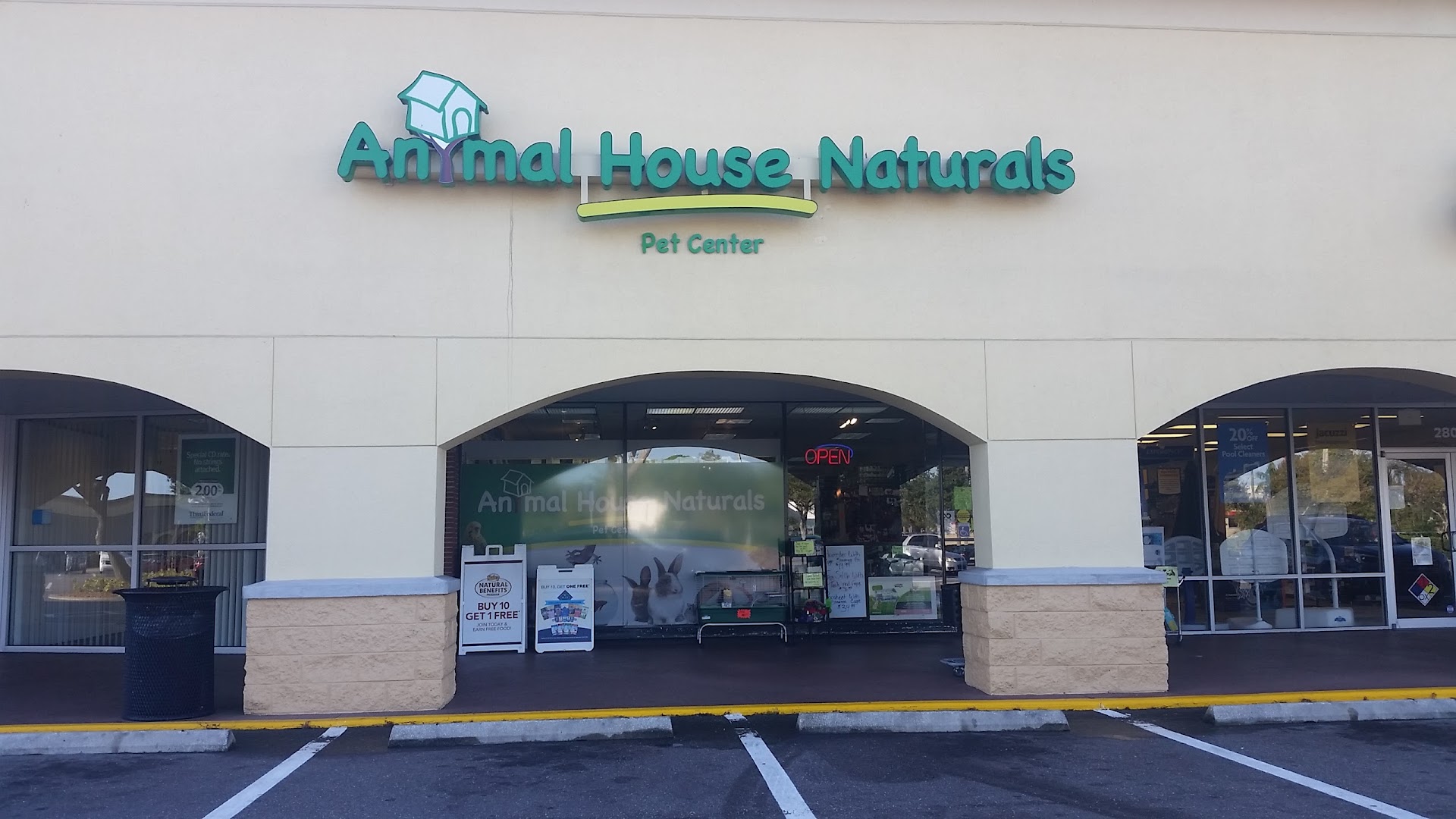 Animal House Naturals Pet Supply Store™