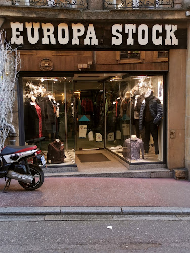 Magasin de vêtements Europa Stock Metz
