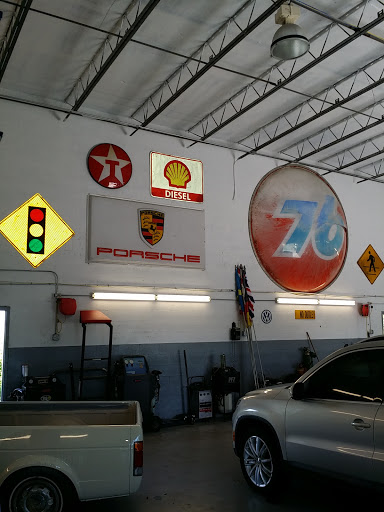 Auto Repair Shop «European Performance & Repair», reviews and photos, 400 1st St #10, Vero Beach, FL 32962, USA