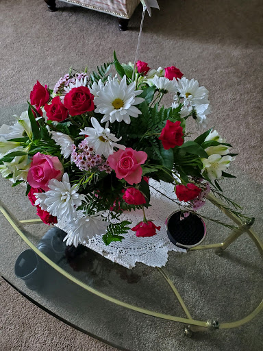 Florist «Added Touch Florist», reviews and photos, 1021 Cedar Bridge Ave, Brick, NJ 08723, USA