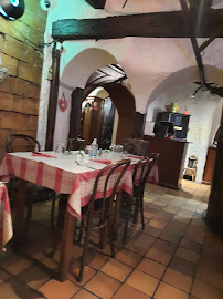 Atmosphère du Restaurant de spécialités alsaciennes À La Tête De Lard à Strasbourg - n°9