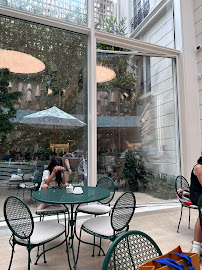 Atmosphère du Café Café Dior à Paris - n°10