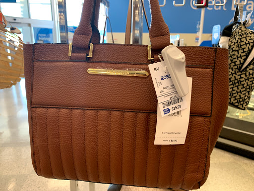 Clothing Store «Ross Dress for Less», reviews and photos, 15301 Manchester Rd, Ballwin, MO 63011, USA