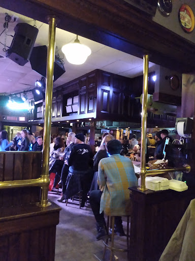 Restaurant «Balloons Restaurant & Night Club», reviews and photos, 20 Monroe St, Ellicottville, NY 14731, USA