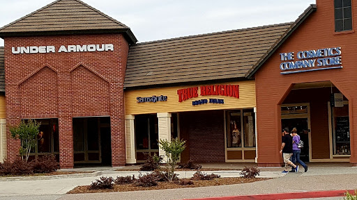 Clothing Store «Under Armour Factory House», reviews and photos, 321 Nut Tree Rd #232, Vacaville, CA 95687, USA