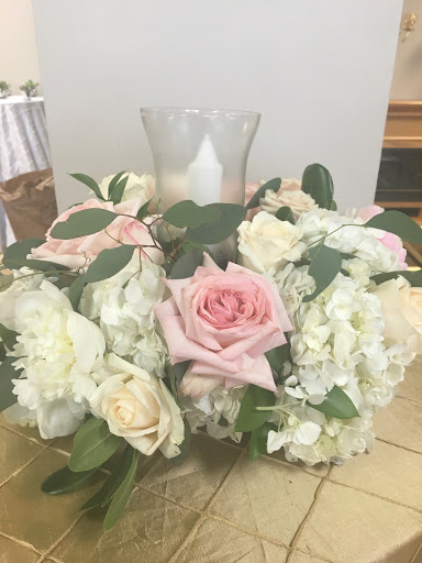 Florist «Blossoms Florist», reviews and photos, 8711 Reading Rd, Cincinnati, OH 45215, USA