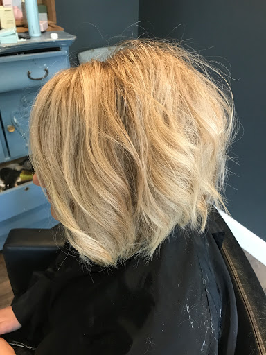 Hair Salon «111 West Beauty Parlor», reviews and photos, 7710 Shedhorn Dr b, Bozeman, MT 59718, USA