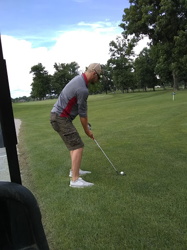 Golf Driving Range «Albany Golf Club», reviews and photos, 1100 Golf Course Dr, Albany, IN 47320, USA
