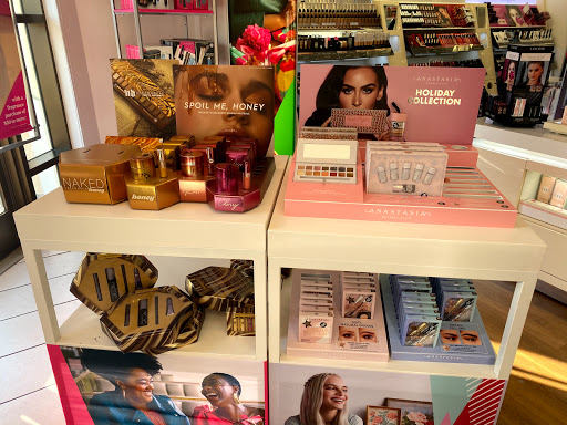 Hair Salon «Ulta Beauty», reviews and photos, 7777 Edinger Ave #130, Huntington Beach, CA 92647, USA