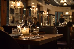 Corfitz restaurant - bar image