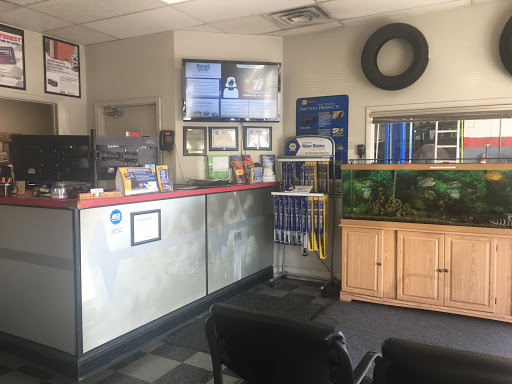 Oil Change Service «Dixon Automotive», reviews and photos, 4998 N Springboro Pike, Dayton, OH 45439, USA