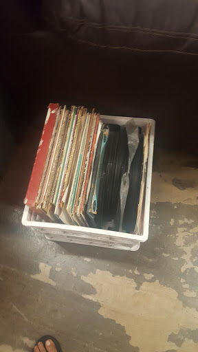 Furniture Store «R&N Thrift Store», reviews and photos, 2209 U.S. 83 Business, McAllen, TX 78501, USA