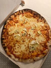 Plats et boissons du Pizzas à emporter Pizza Gillou à Nice - n°10