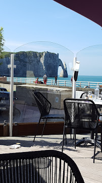 Atmosphère du Restaurant de fruits de mer Le Homard Bleu à Étretat - n°8