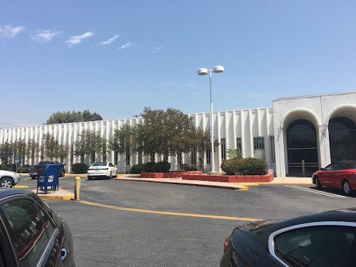 Post Office «United States Postal Service», reviews and photos, 2140 N Hollywood Way, Burbank, CA 91505, USA